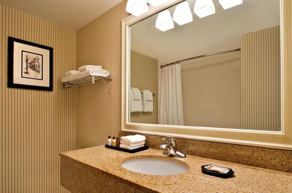 Four Points By Sheraton Richmond Midlothian Exteriör bild